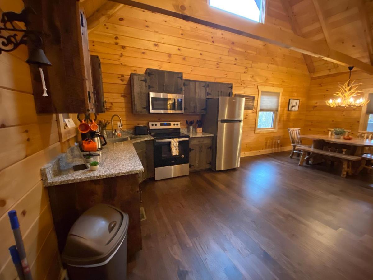 Pine Creek Cabins & Camping Resort South Bloomingville Kültér fotó